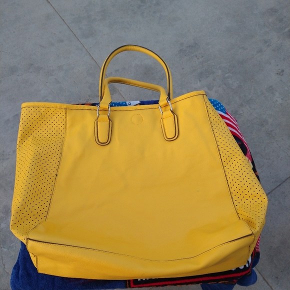 Beautiful Big Yellow Tote/Purse*Leather*XLNT* - Picture 1 of 4
